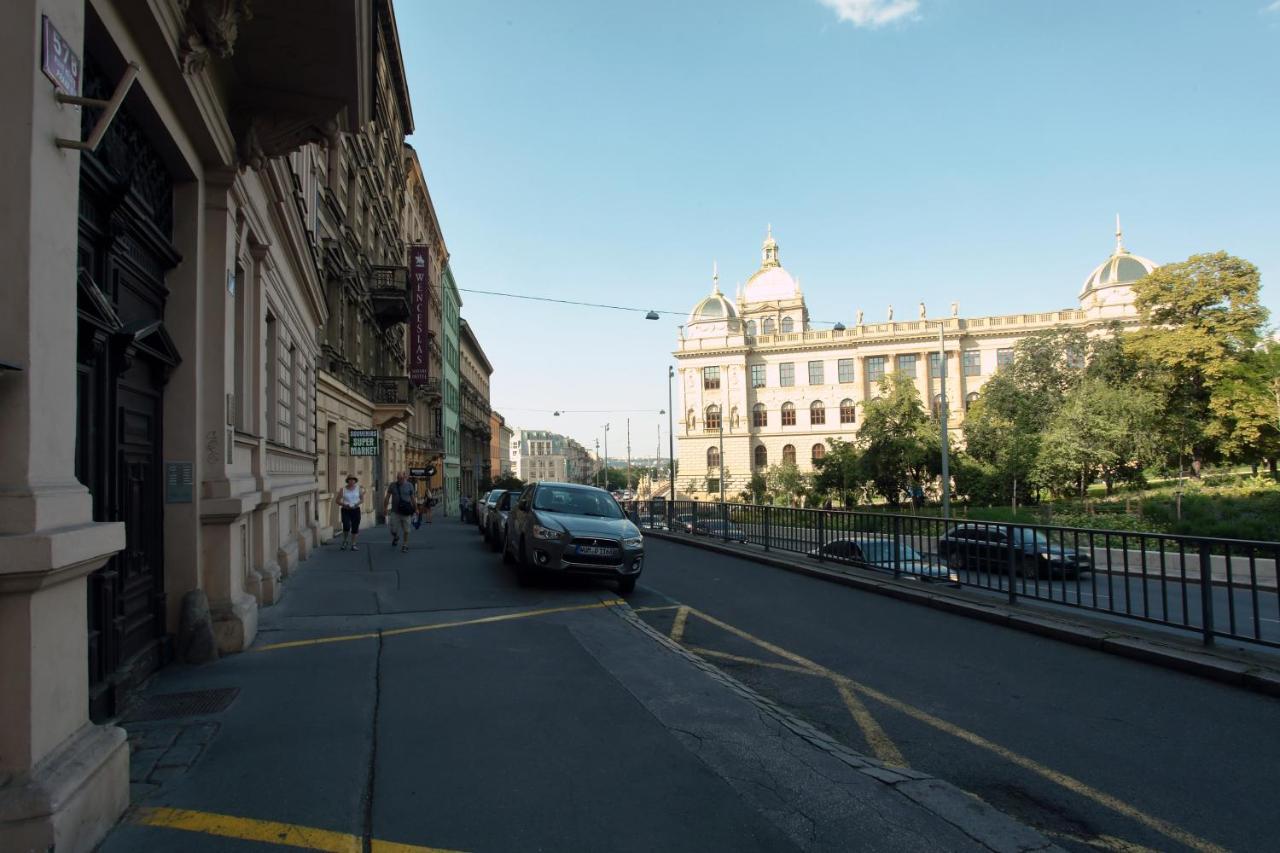 The Apartment House - Mezibranska Praga Esterno foto